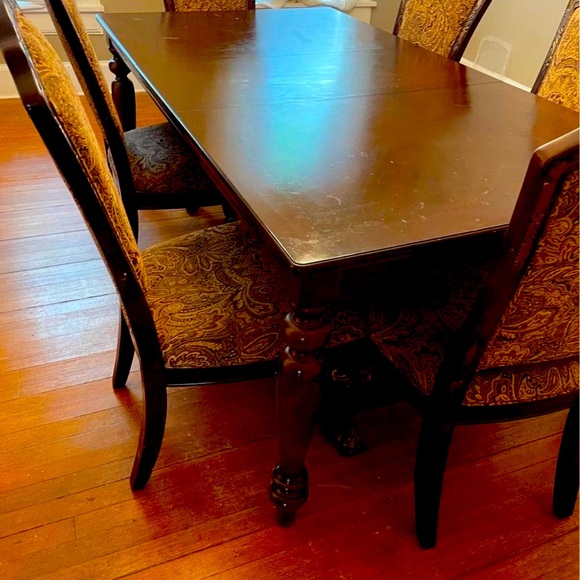 Renaissance dining furniture set - Picture 8 of 8